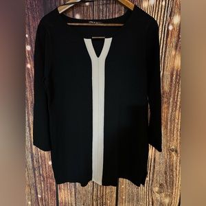 P-004 womens L/XL Cable & Gauge sweater black & white